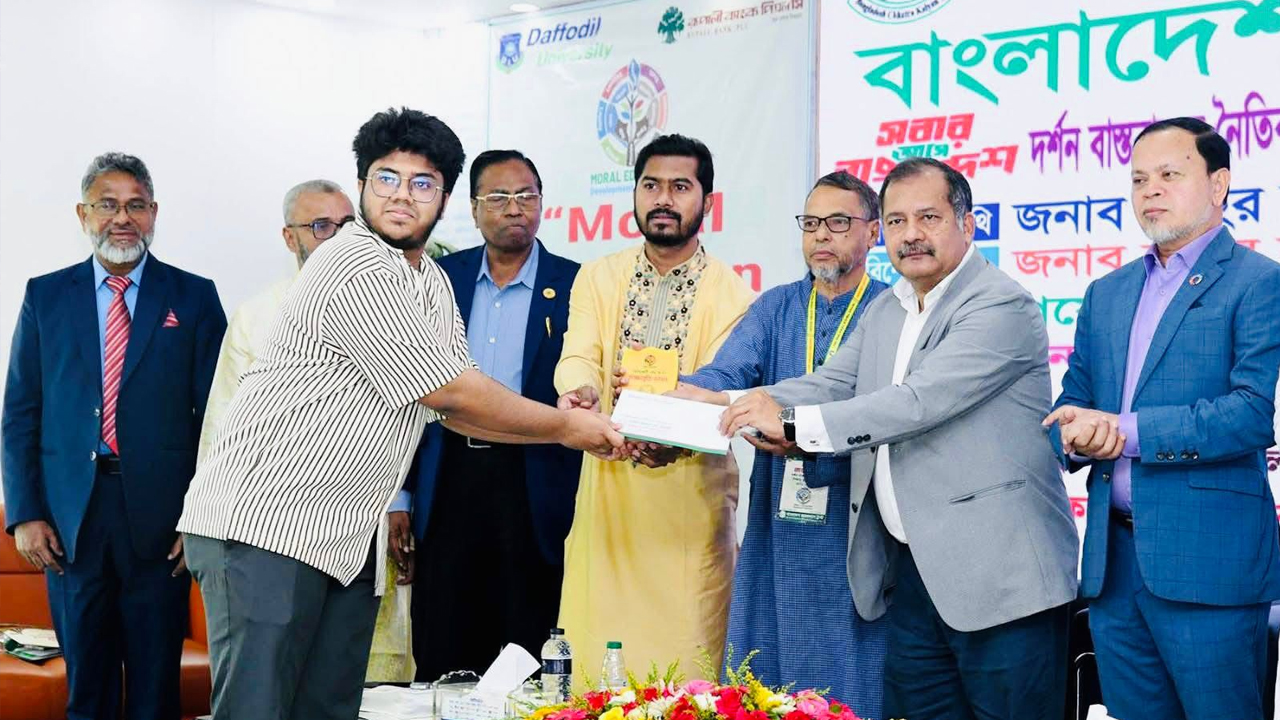 তরুণ প্রজন্মকে ডিজিটাল সাক্ষরতা ও নৈতিক শিক্ষায় শিক্ষিত করতে হবে: তথ্যমন্ত্রী